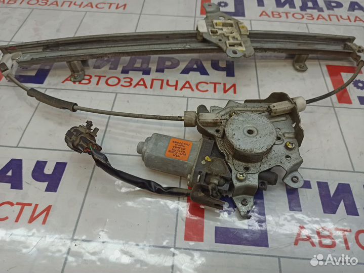 Стеклоподъемник электрический передний левый Nissan Tiida (C11) 80721-EE00D
