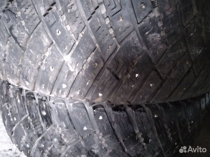 Goodyear UltraGrip 185/60 R15