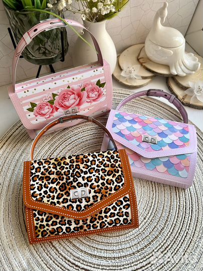 Cумка- шокобокс с конфетами на 8 марта