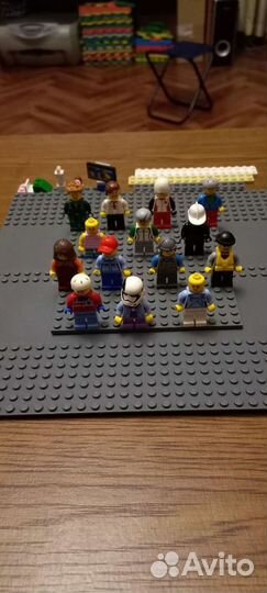 Лего фигурки и детальки