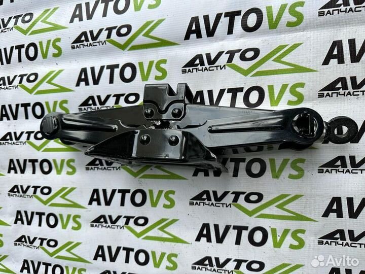 Домкрат Mazda (оригинал)