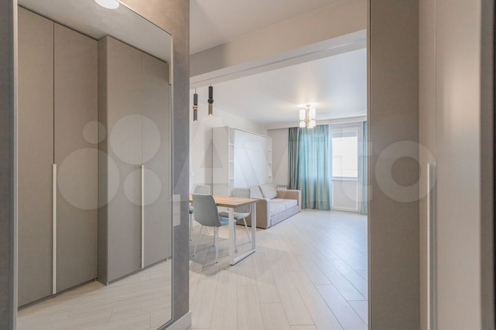 2-к. квартира, 40 м², 8/18 эт.