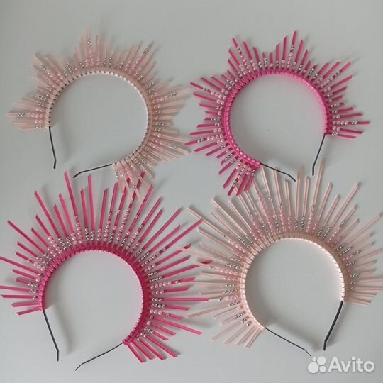 Розовые короны лучи