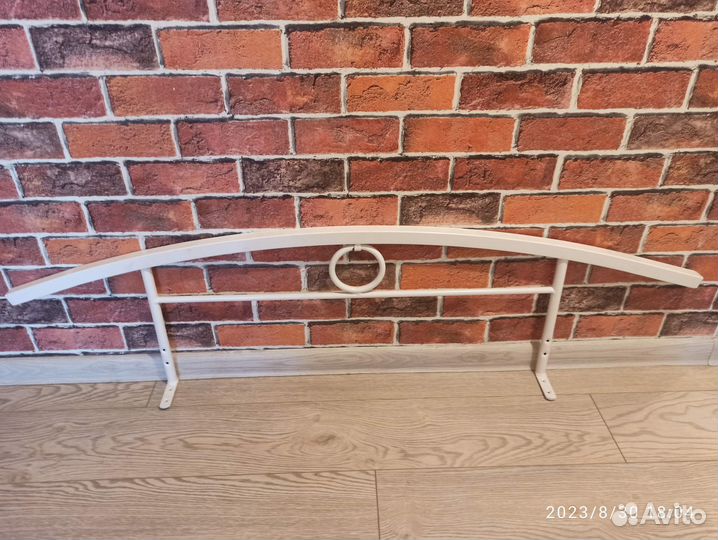 Кровать с ограничителем