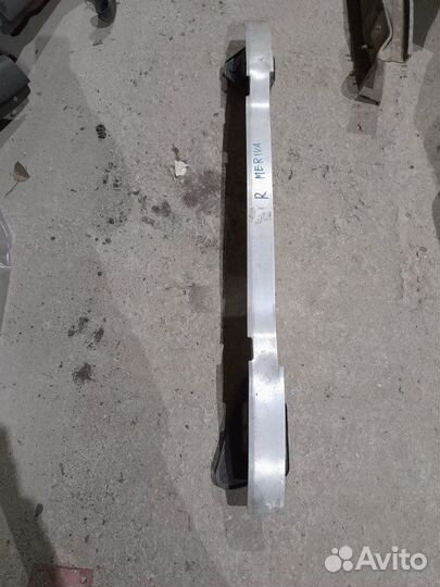 Усилитель бампера зад. Opel Meriva