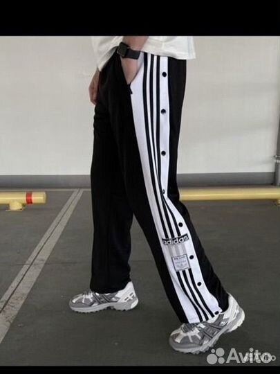 Adidas originals штаны