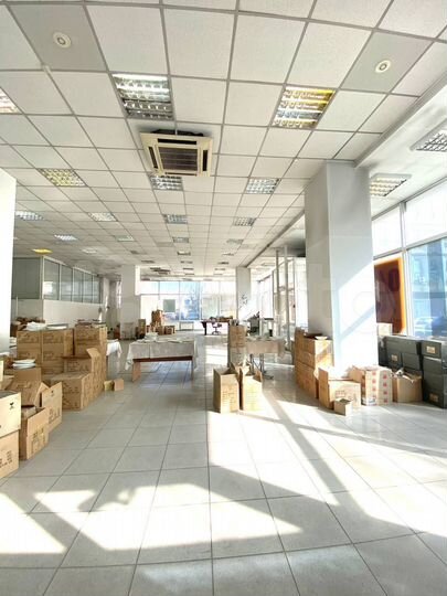 Помещение, 298 м² Самый центр.Высота потолков 3.7