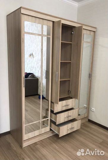 Спальный гарнитур