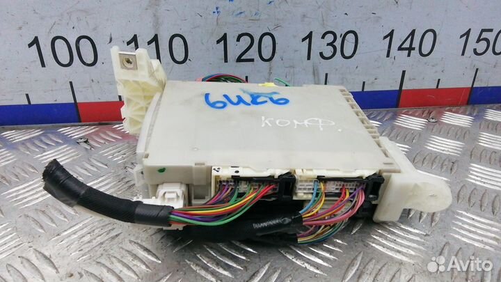 Блок комфорта Toyota Prius (09-16 года) ZVW30, ZVW