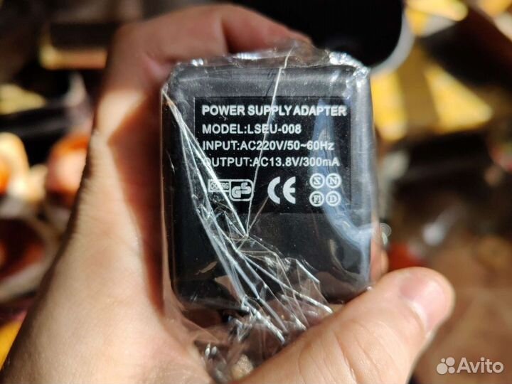Блок питания roger lseu-008 AC13.8V/300mA