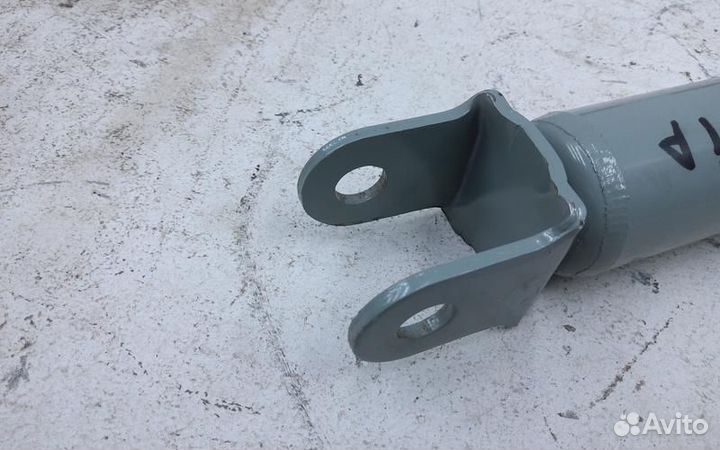 Амортизатор задней подвески Kia Sportage 3 4WD 