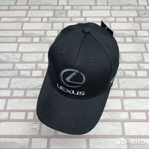 Бейсболка чёрная Lexus