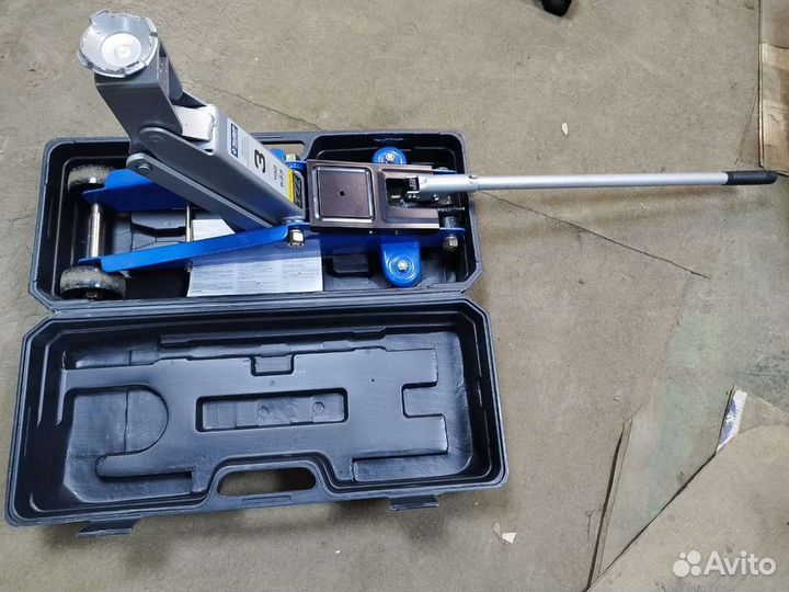 Домкрат подкатной 3 тонны