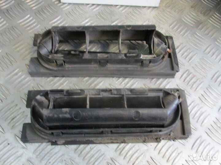 Клапан вентиляции салона BMW 3 E30 1986г