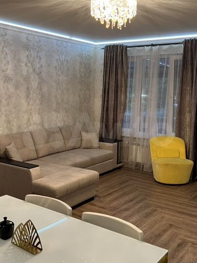 2-к. квартира, 52 м², 3/3 эт.