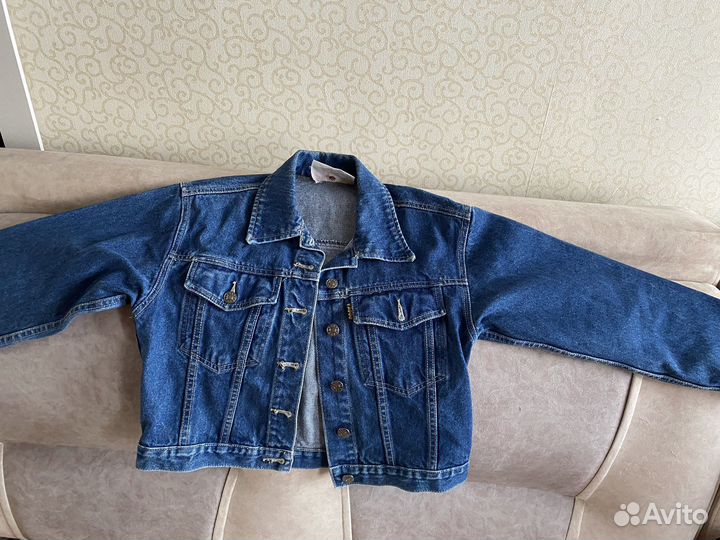 Джинсовая куртка