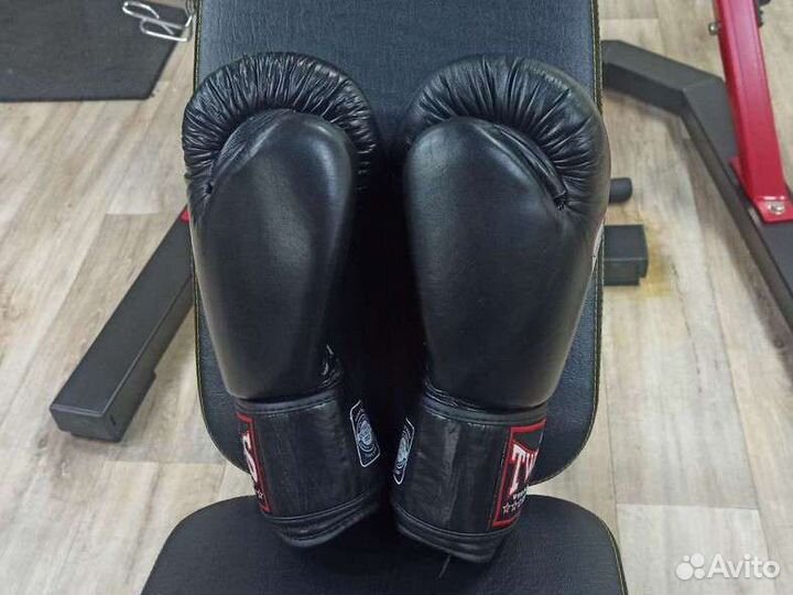 Боксерские перчатки 14 унций