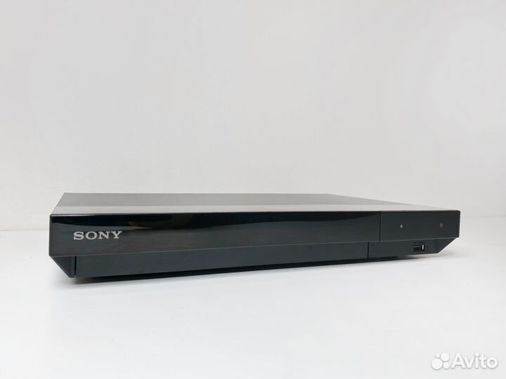 Blu-ray плеер Sony UBP-X700