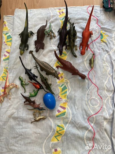 Динозавры игрушки