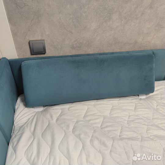 Бортик безопасности, барьер на кровать