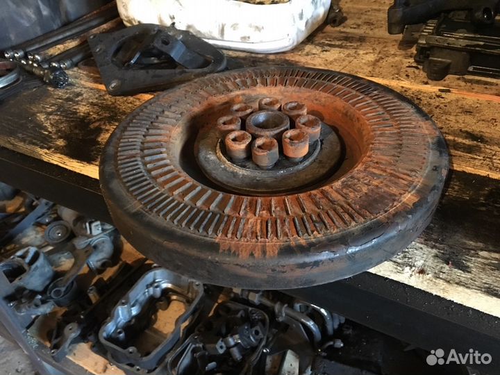 Успокоитель (демпфер) коленвала MAN D20 D28 scania