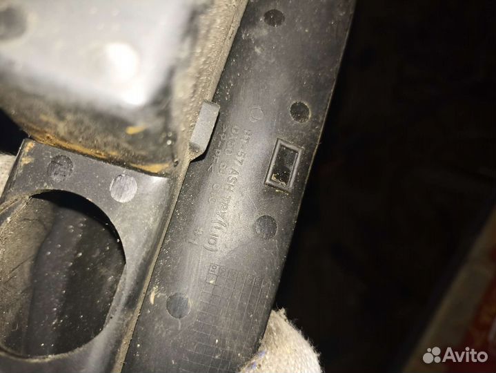 Пепельница передняя Kia Avella