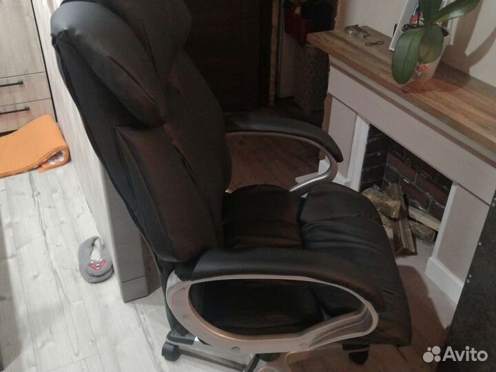 Компьютерное кресло