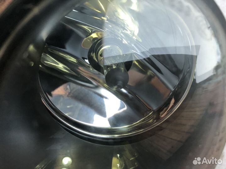 Противотуманная фара правая bmw x5 e70