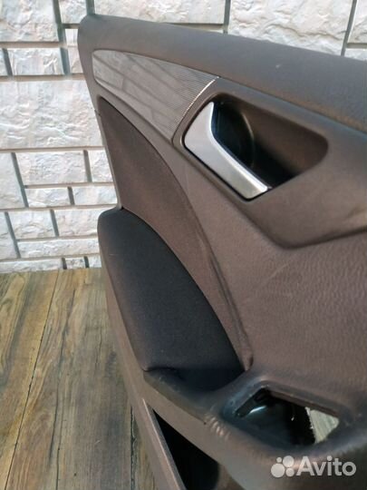 VW Golf 6 Обшивка двери задней левой