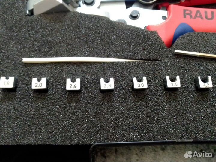 Стриппер для оптических кабелей Raucut I 1,8- 4,2’