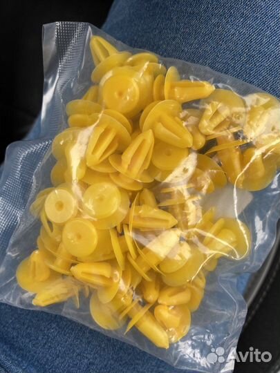 Клипсы для дверных карт (Приора)