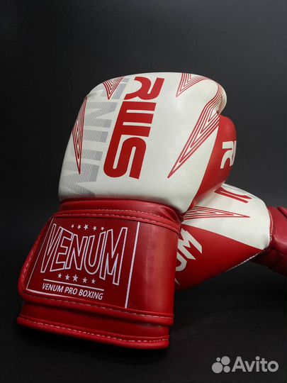 Боксерские перчатки Venum RWS