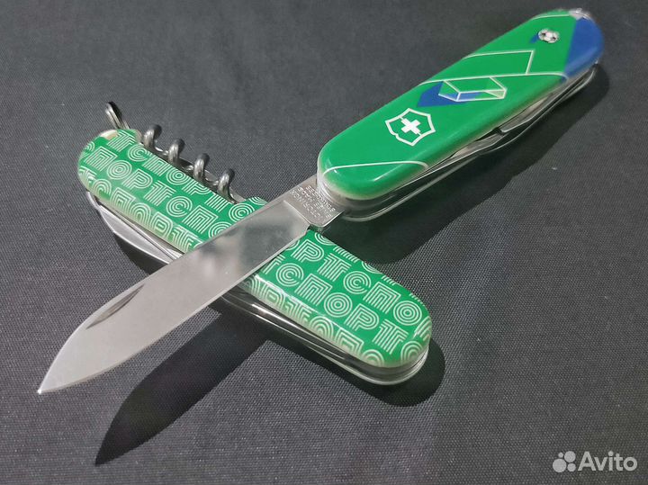 Швейцарский нож Victorinox Spartan Футбол России