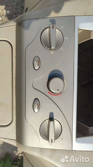 Блок управления печкой кондиционером Чери Фора