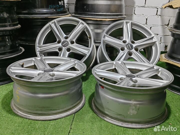 Borbet R-17 (5x120; Et13; 8j)