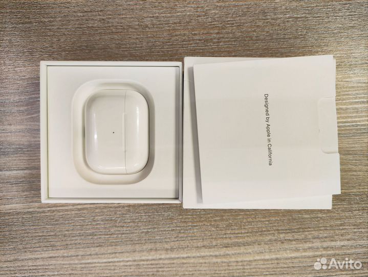 Наушники Apple AirPods Pro