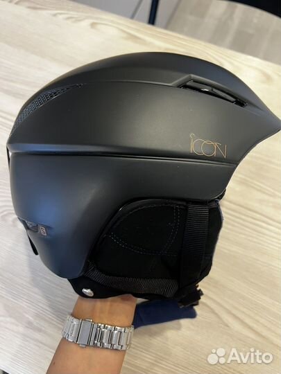 Горнолыжный шлем