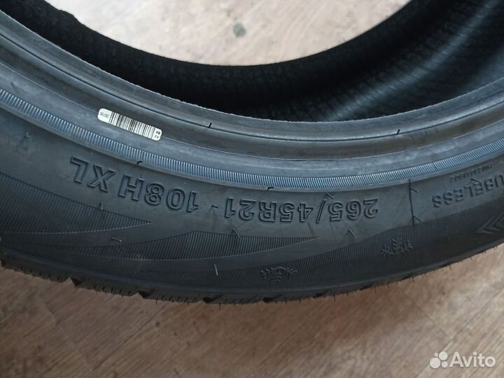 Roadmarch Winter XPro 999 265/45 R21 108H