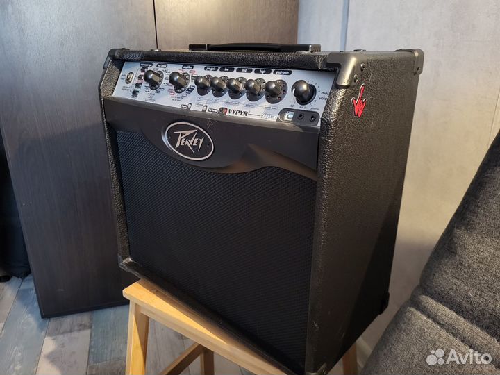 Комбоусилитель для гитар и баса Peavey Vypyr VIP 1