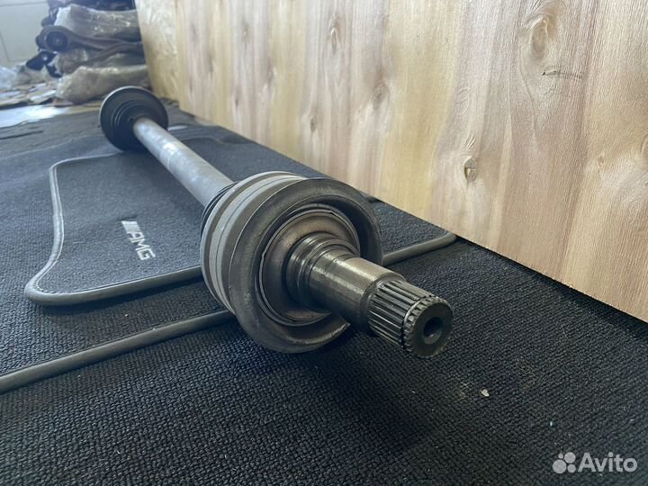 Полуось задняя Mercedes Benz W166 A1663501110