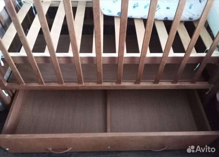 Детская кроватка