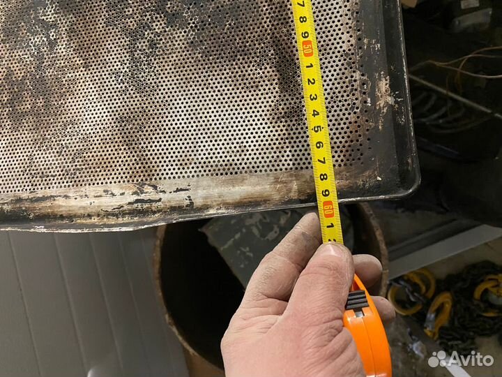 Поднос металлический с перфорацией