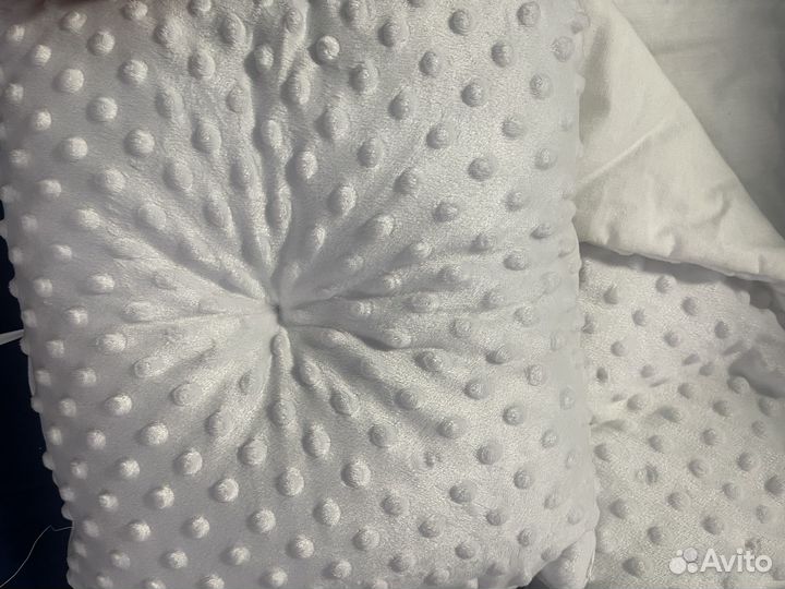 Комплект бортиков с одеялком в кроватку