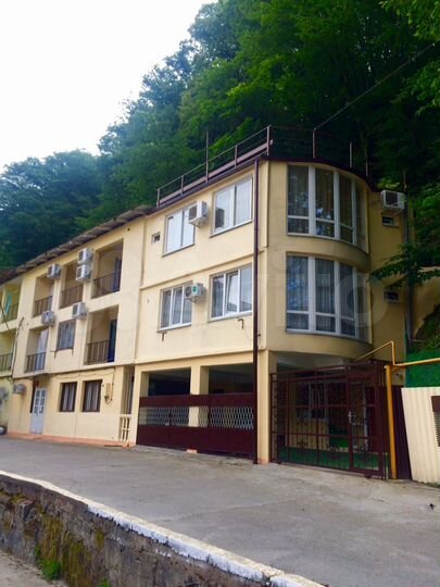 Коттедж 400 м² на участке 1,5 сот.