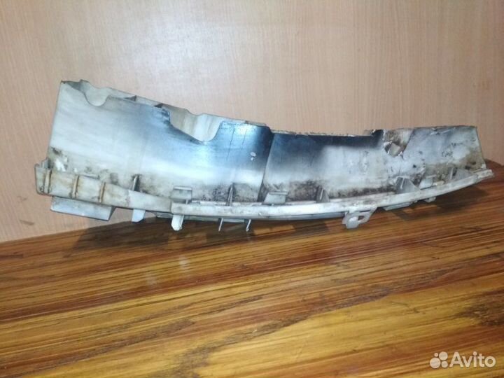 Усилитель бампера задний левый Renault Megane 1 BA