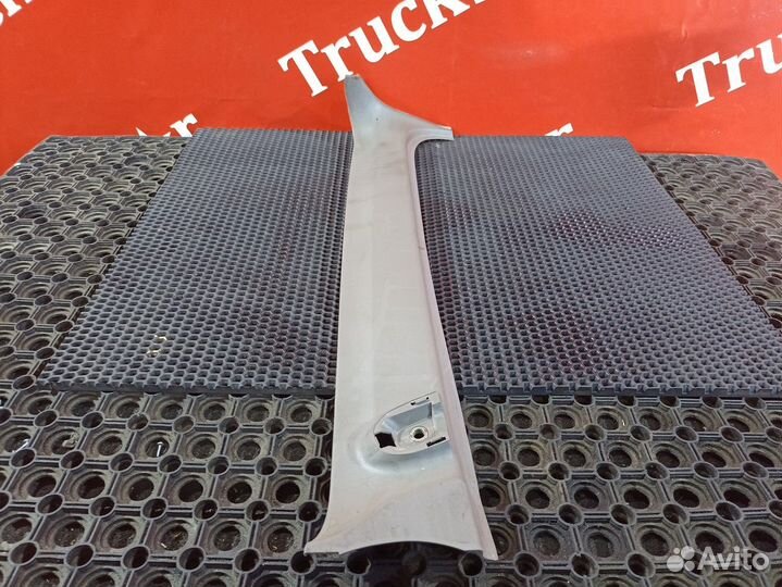 Накладка стойки правой Daf XF105