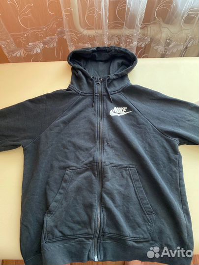 Зипка Nike