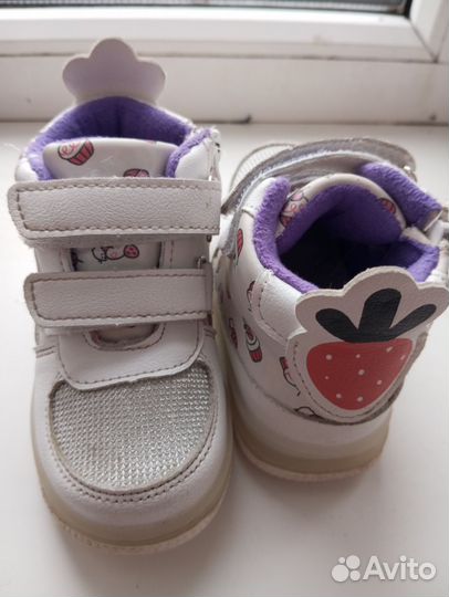 Ботинки демисезонные для девочки 22 размер