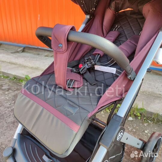 Коляска для путешествий новая