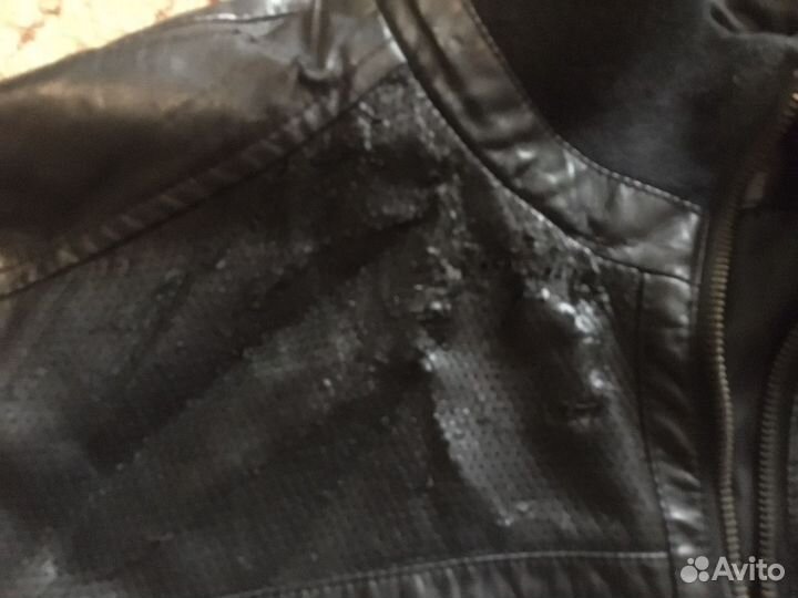 Мужс кожан куртка б/у 48-50 р и тапочки муж.42-43